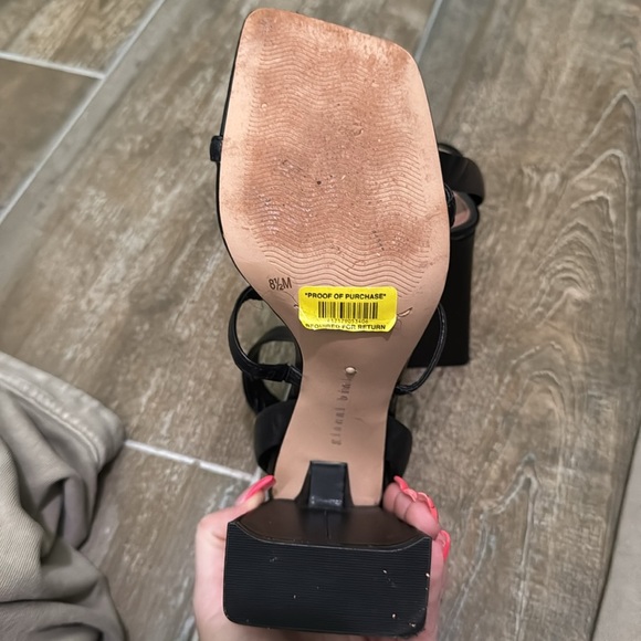 Gianni Bini, the Bexxlie Strappy Square Toe Sandals 8.5 - Picture 4 of 9